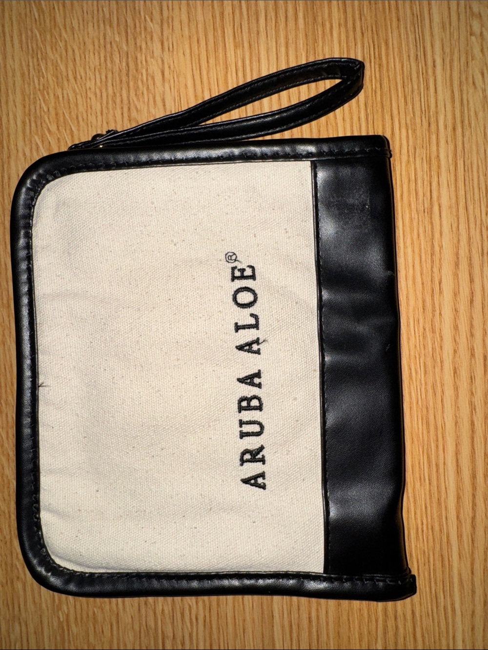 Aruba aloe Black and Cream Canvas Wristlet